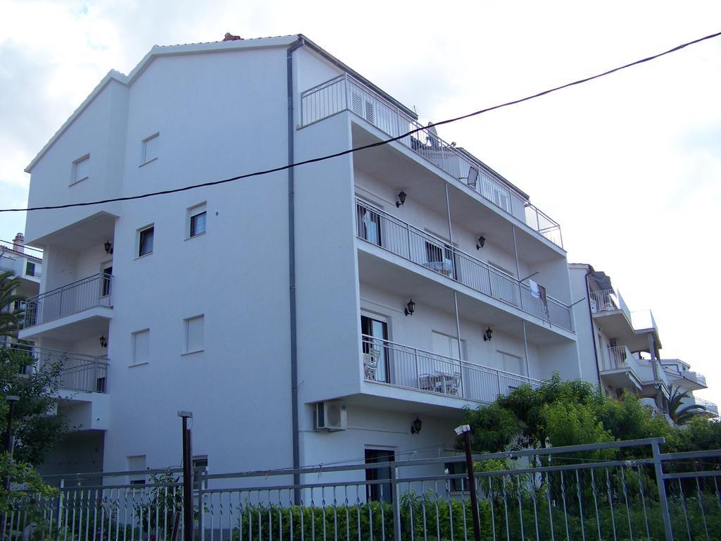 Apartments Vinka Подстрана Екстериор снимка