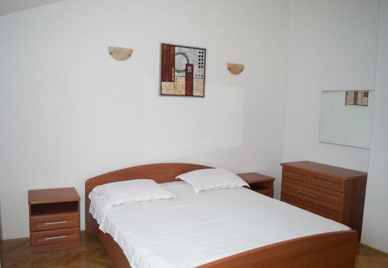 Apartments Vinka Подстрана Екстериор снимка