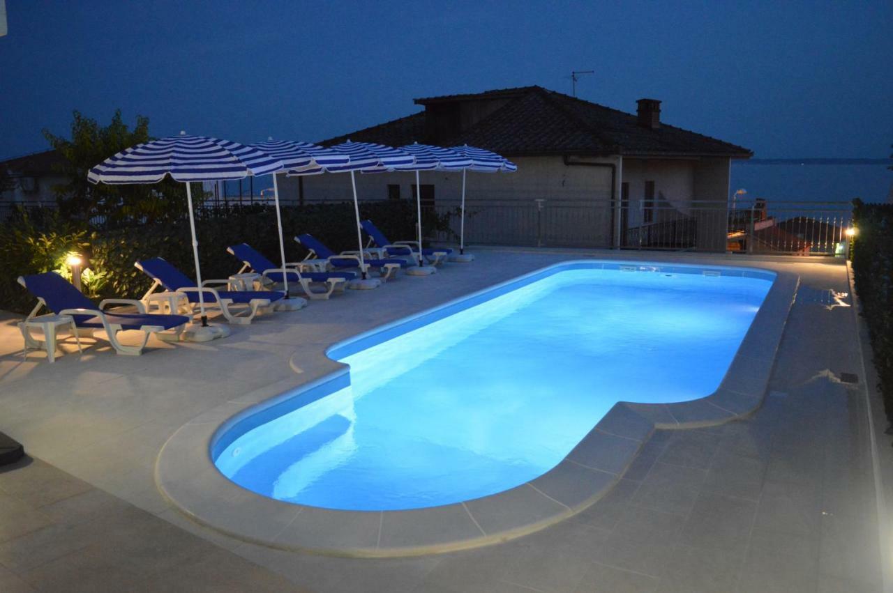Apartments Vinka Подстрана Екстериор снимка
